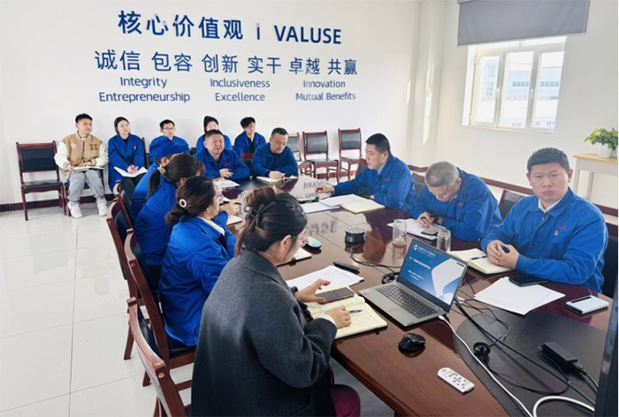 天山藥業(yè)召開(kāi)“8S”管理體系建設(shè)督導(dǎo)會(huì)