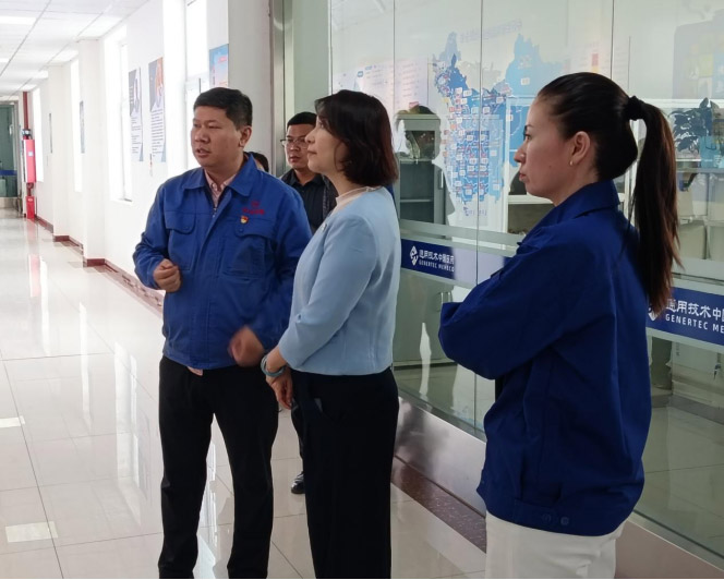 烏魯木齊市科技局局長馬麗娜一行來公司調研